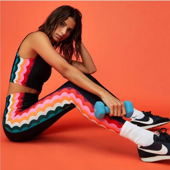 EUC Beach Riot Leggings size medium tropical wave high waist - Picture 2 of 8